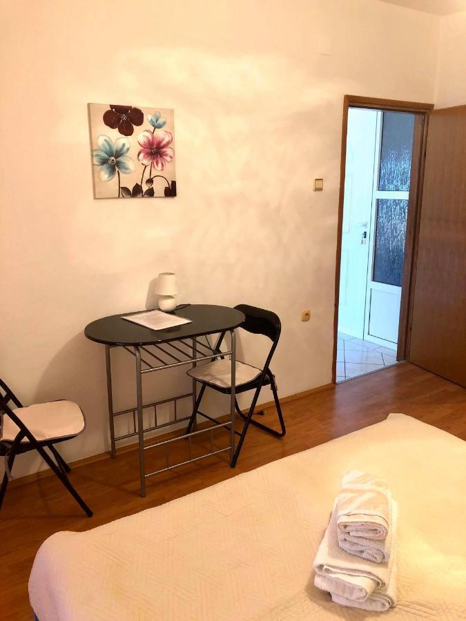 Apartments Damir 2838 โลปาร์ ภายนอก รูปภาพ