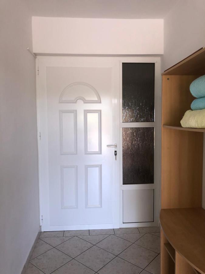 Apartments Damir 2838 โลปาร์ ห้อง รูปภาพ