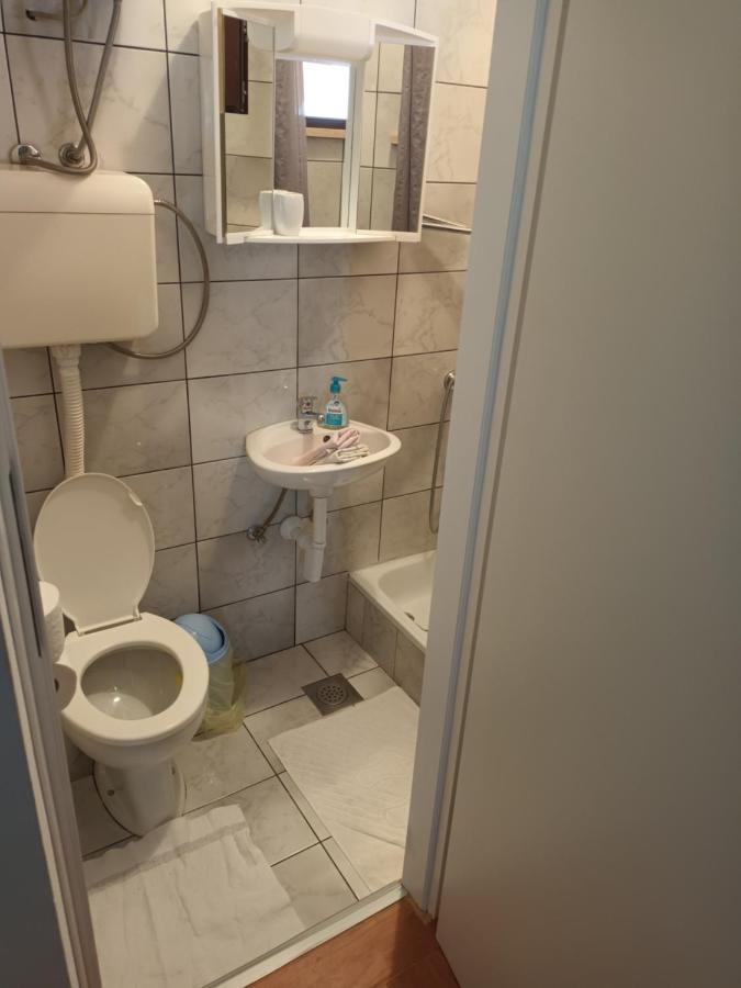 Apartments Damir 2838 โลปาร์ ภายนอก รูปภาพ